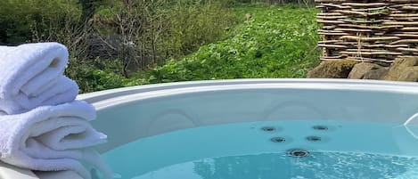室外 SPA 浴池