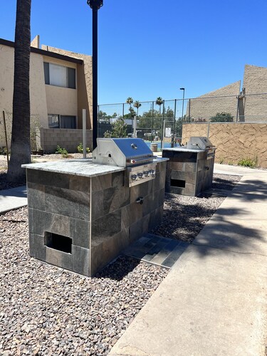 Cozy two bedroom condo near old town Scottsdale