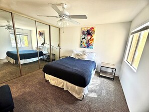 2 habitaciones, tabla de planchar con plancha y wifi gratis