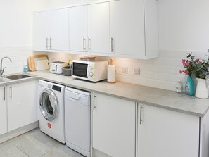 Geschirrspüler, Hochstuhl