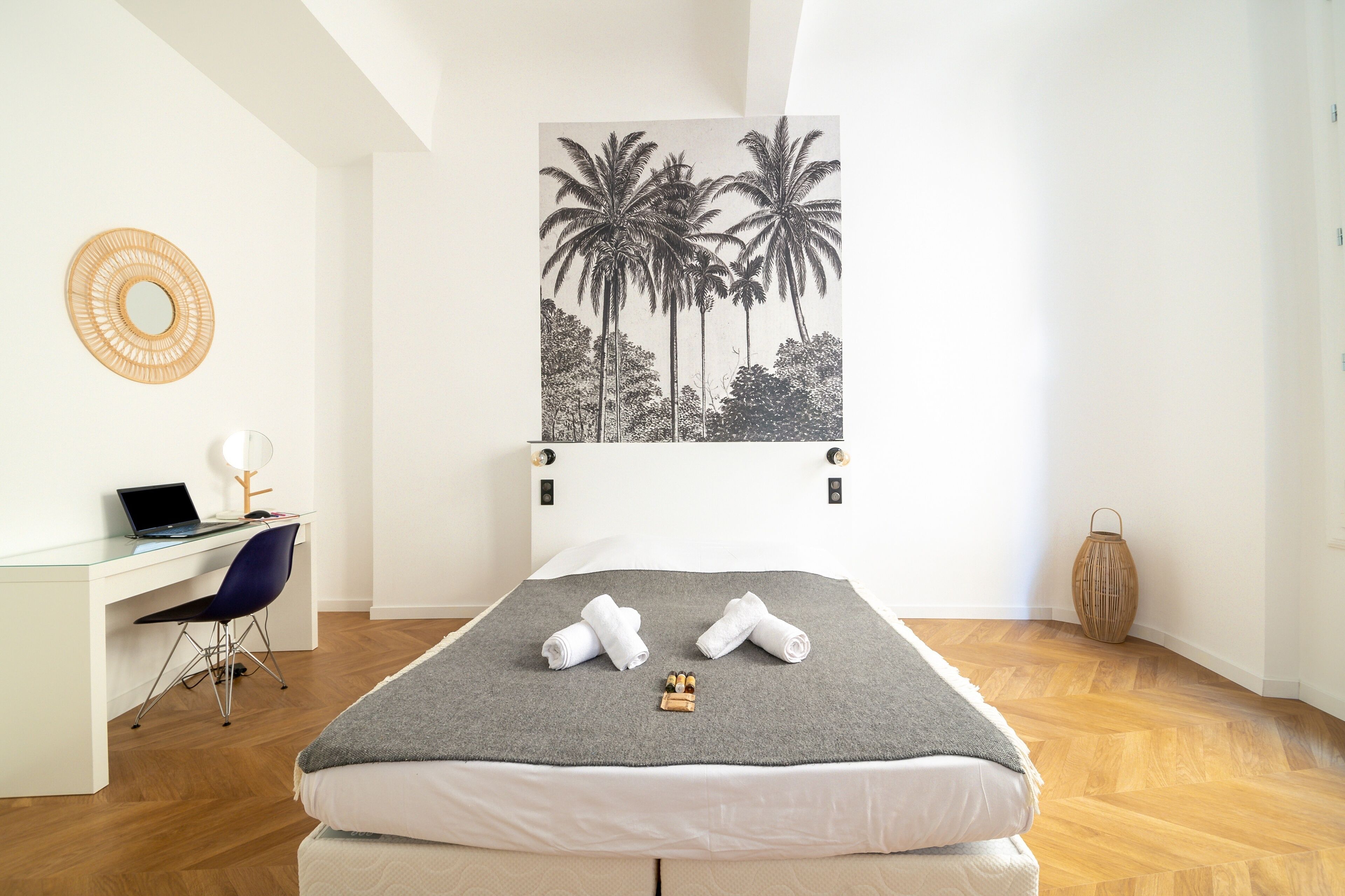 2 slaapkamers, een strijkplank/strijkijzer, gratis wifi, beddengoed