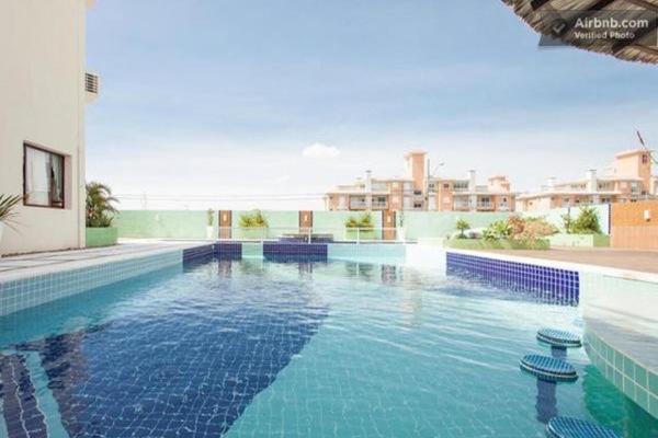 Indoor pool, 2 outdoor pools