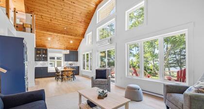 Water Front Cottage in Stanley Bridge- Just Minutes To Cavendish Beach