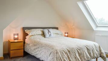 3 bedrooms, free WiFi, bed sheets