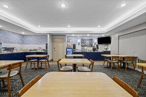 Tägliches inbegriffenes Frühstücksbuffet