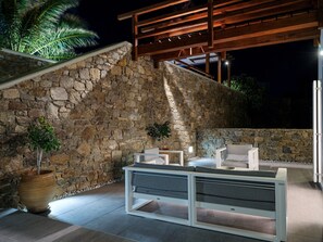 Villa | Balcony
