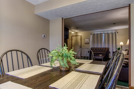 Pinecrest Townhomes - Image 21