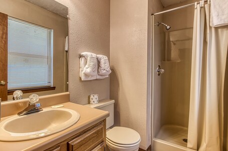 Pinecrest Townhomes - Image 11