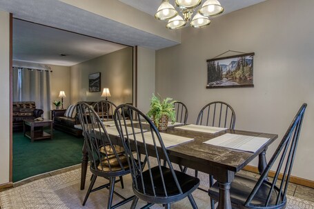 Pinecrest Townhomes - Image 22