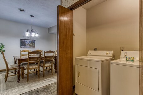 Pinecrest Townhomes - Image 29
