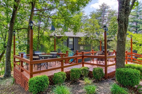 Pinecrest Townhomes - Image 1