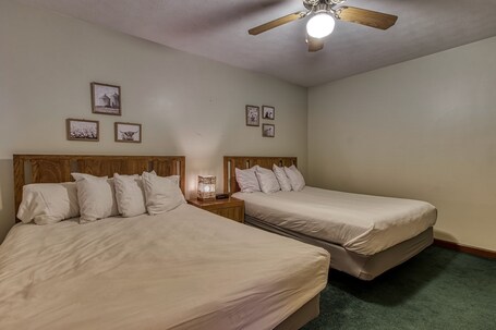 Pinecrest Townhomes - Image 19
