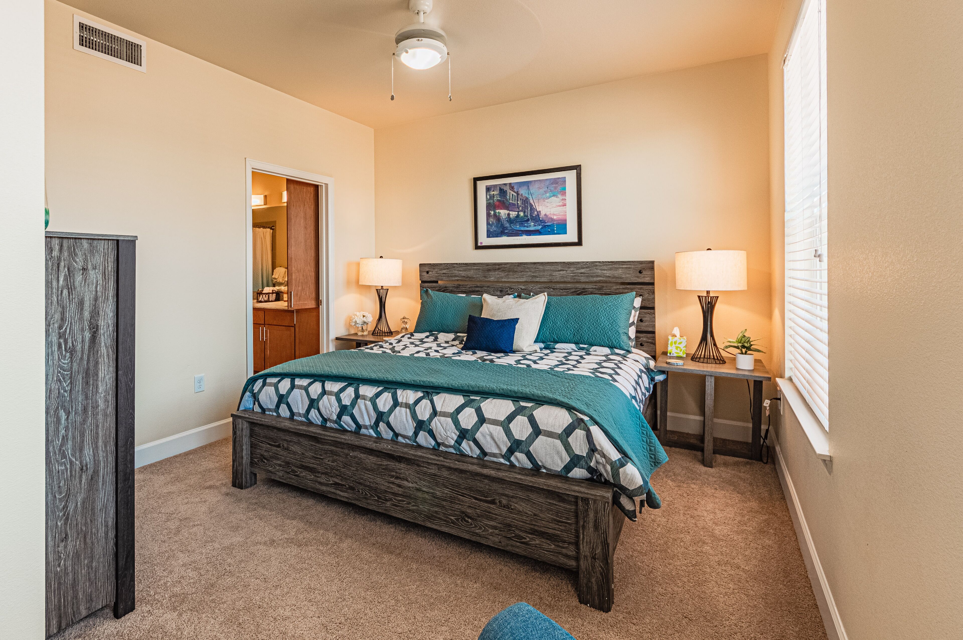 豪華公寓 | 2 間臥室、書桌、筆電工作空間