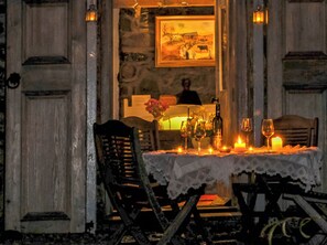 Dining - Llyn Peninsula historic holiday cottage, a restored 18th century longhouse. (Garndolbenmaen, near Porthmadog)
