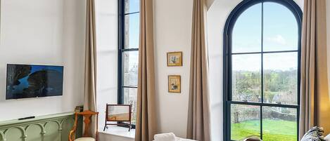 2 quartos, Wi-Fi de cortesia, roupa de cama