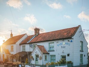 Exterior - 3 bedroom accommodation in Melton Constable (Melton Constable)