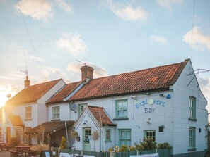 Exterior - 3 bedroom accommodation in Melton Constable (Melton Constable)