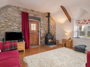 Fireplace - 2 bedroom accommodation in Mathry, near St Davids (Mathry, near St Davids)