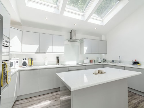 We love how modern and stylish High Trees View is.