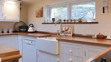 Dishwasher, high chair