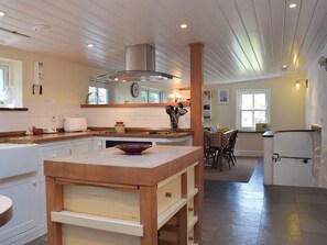 Geschirrspüler, Hochstuhl