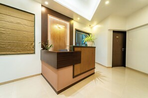 Reception - Itsy Hotels Sitara (Satara)