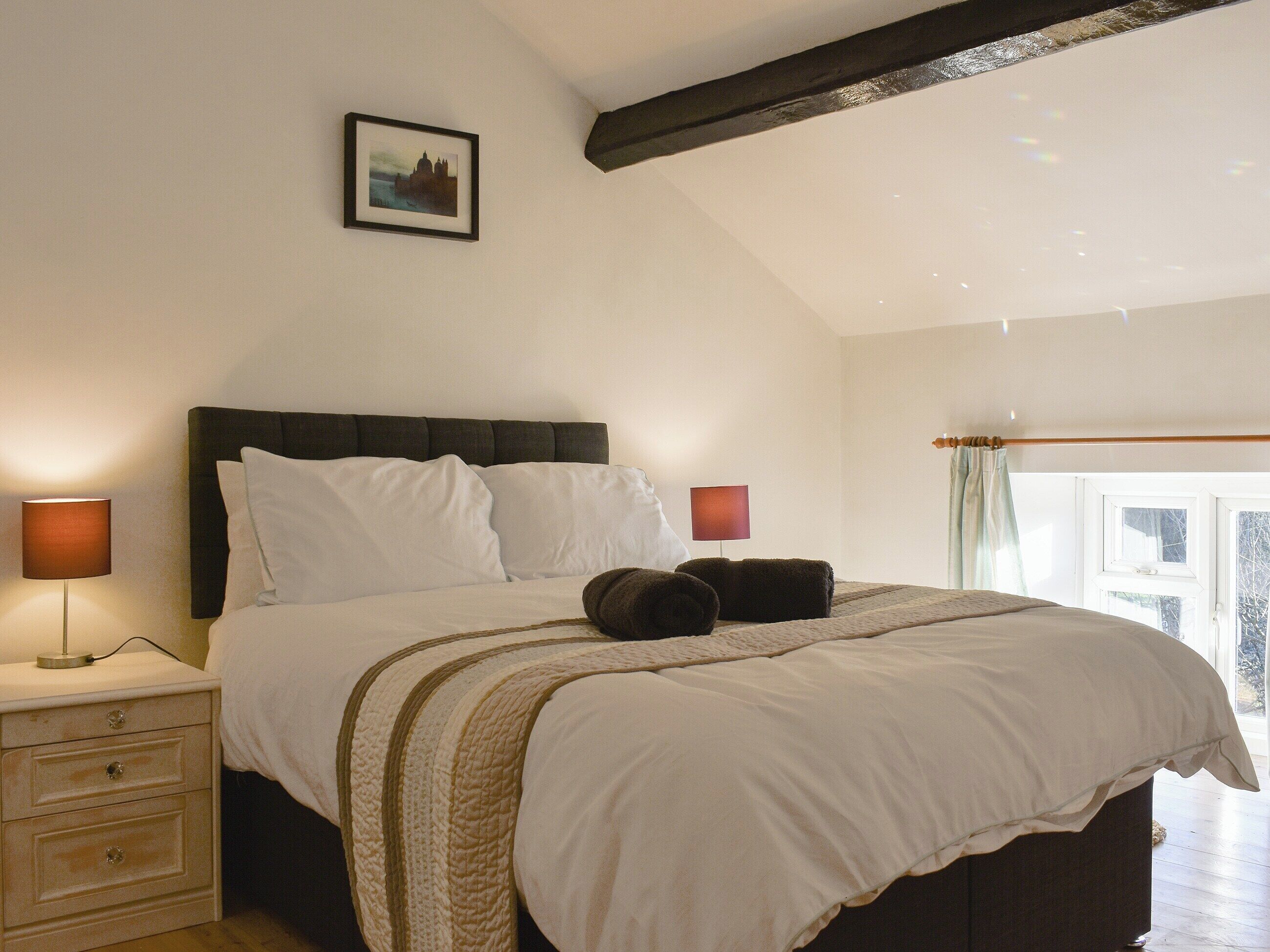 3 bedrooms, free WiFi, bed sheets