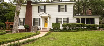Beautiful 5 Bedroom home
