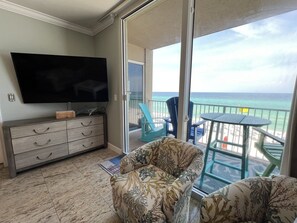Smart TV, video games, DVD player, video library