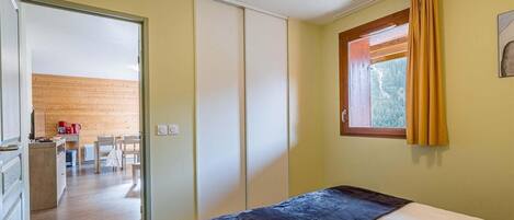 2 chambres, Wi-Fi gratuit, draps fournis