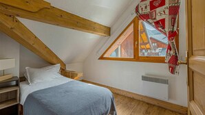 4 soverom, wi-fi (inkludert) og sengetøy