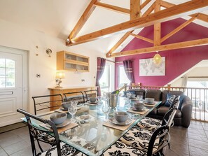 Dining - Seaviews and Hot Tub at Admirals Anchor (Portpatrick)