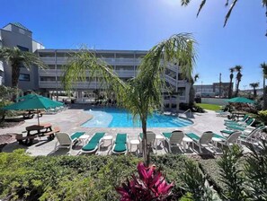 A heated pool - Beach & Pool View at Casa Del Mar (Galveston)