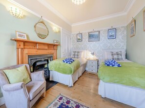 4 bedrooms, free WiFi, bed sheets