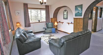 2 bedroom accommodation in Badachro near Gairloch
