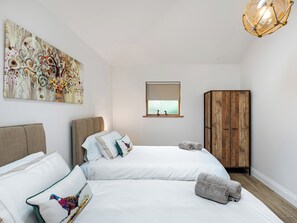 2 bedrooms, free WiFi, bed sheets