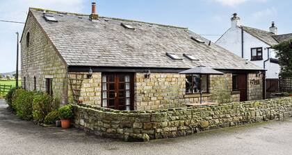 3 bedroom accommodation in Lathom, near Southport