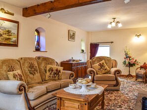 Fireplace - 3 bedroom accommodation in Lathom, near Southport (Lathom, near Southport)