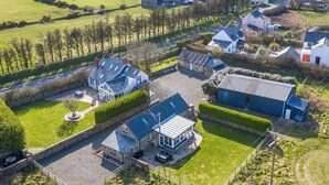 Exterior - 1 bedroom accommodation in St Davids (St Davids)