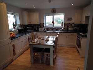 Geschirrspüler, Hochstuhl