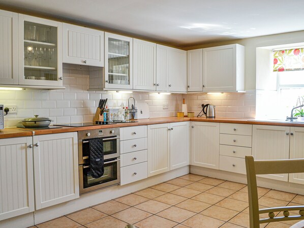 Fridge, microwave, dishwasher