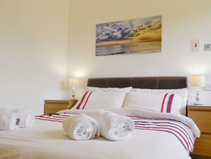 2 chambres, accès au Wi-Fi (inclus), literie fournie