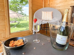 Outdoor dining - Star's Special Sanctuary - UK36785 (Chart Sutton, near Maidstone)