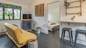 1 室のベッドルーム、WiFi (無料)、ベッドシーツ