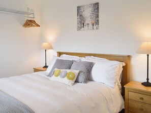 2 室のベッドルーム、WiFi (無料)、ベッドシーツ