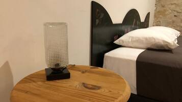 Iron/ironing board, free WiFi