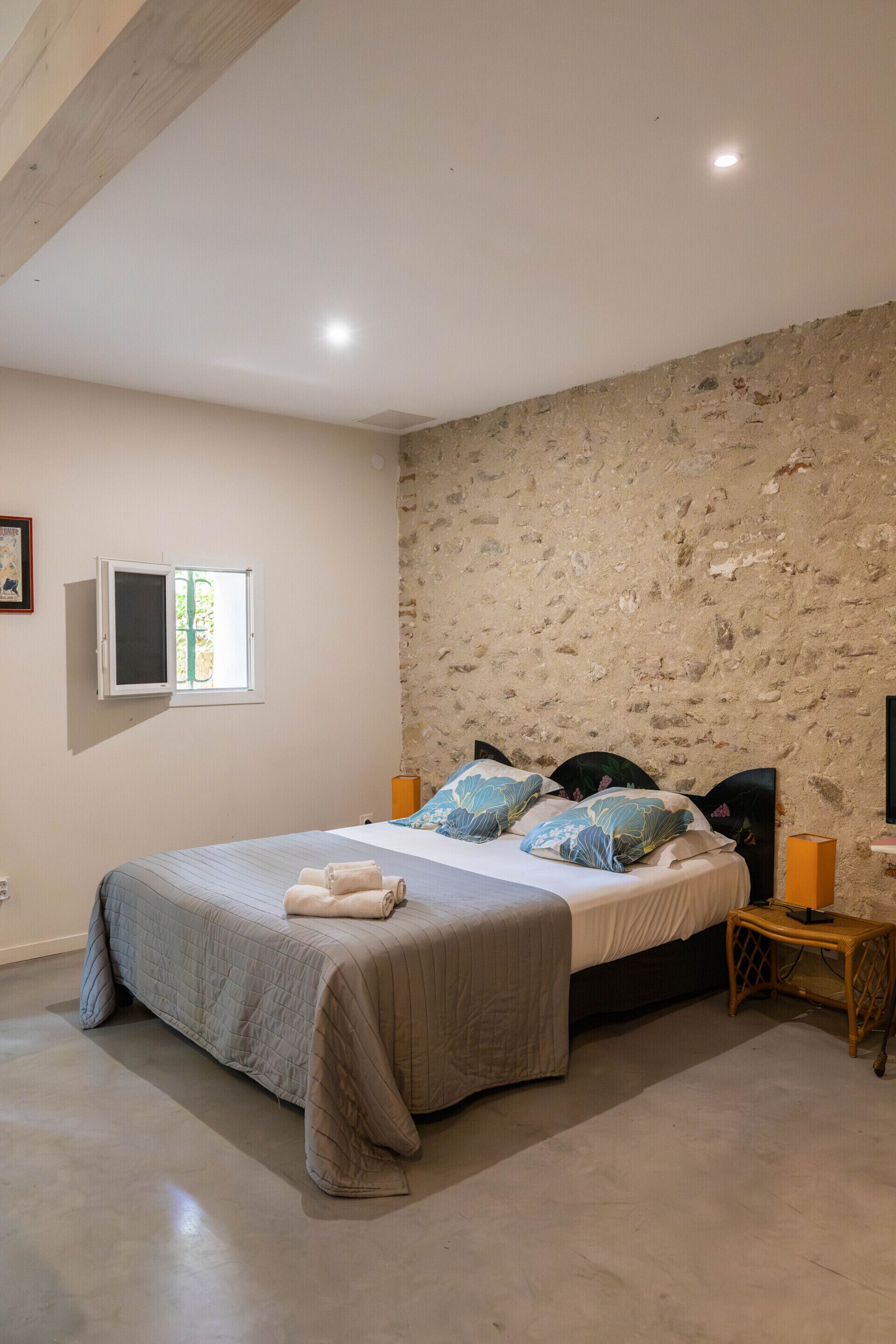 1 dormitorio, tabla de planchar con plancha, wifi gratis