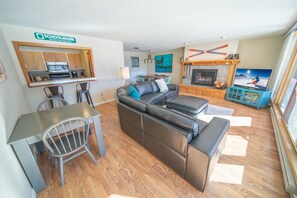 Deluxe Condo, 2 Bedrooms, Balcony, Lake View (Lenawee 1741) | Living area | Smart TV, fireplace - Lenawee 1741 (Keystone)