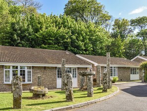 Exterior - 2 bedroom accommodation in Looe (Looe)