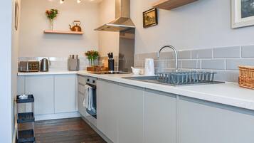 Lave-vaisselle, chaise haute